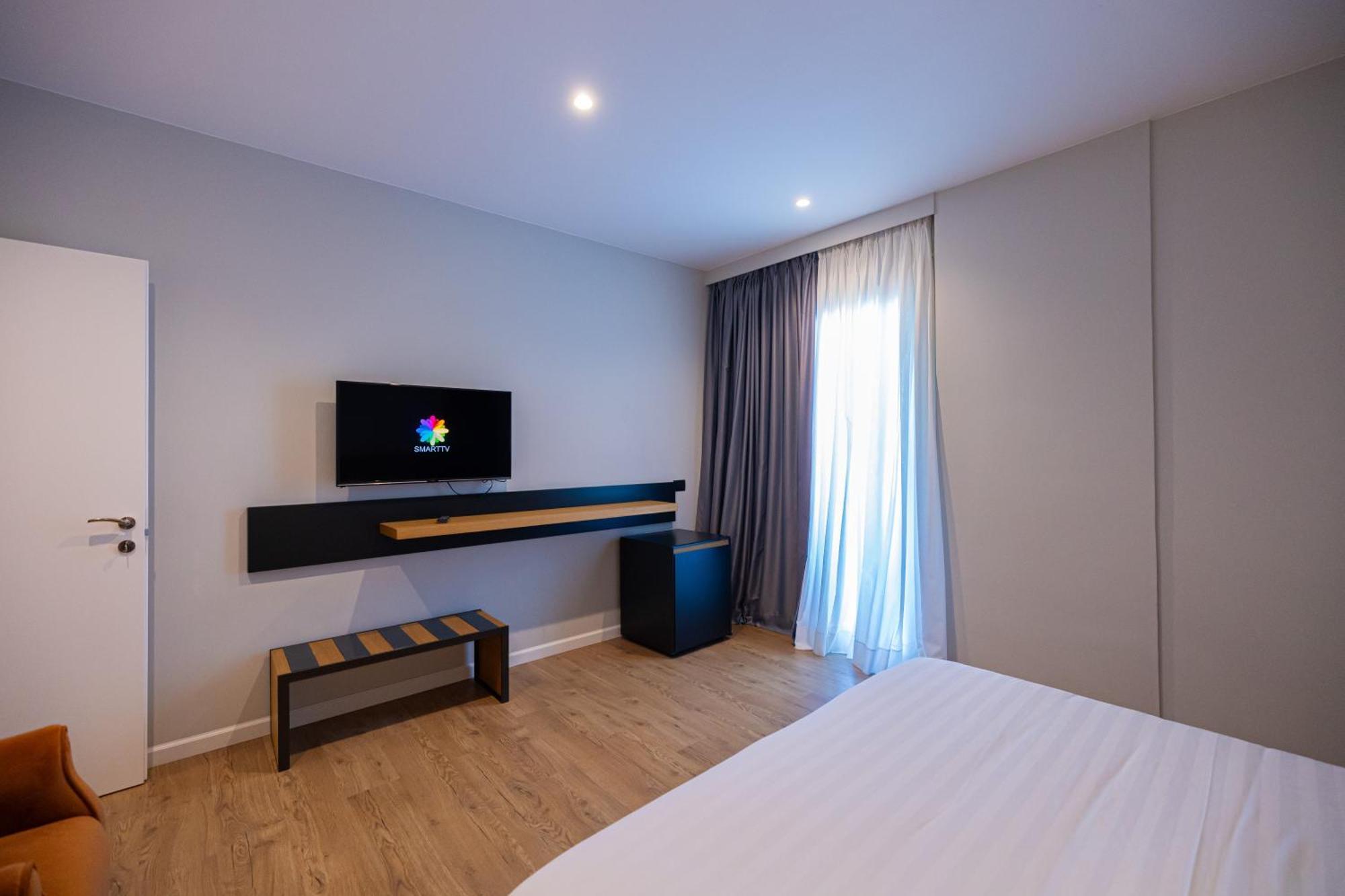 Duka Hotel Vlorë Extérieur photo