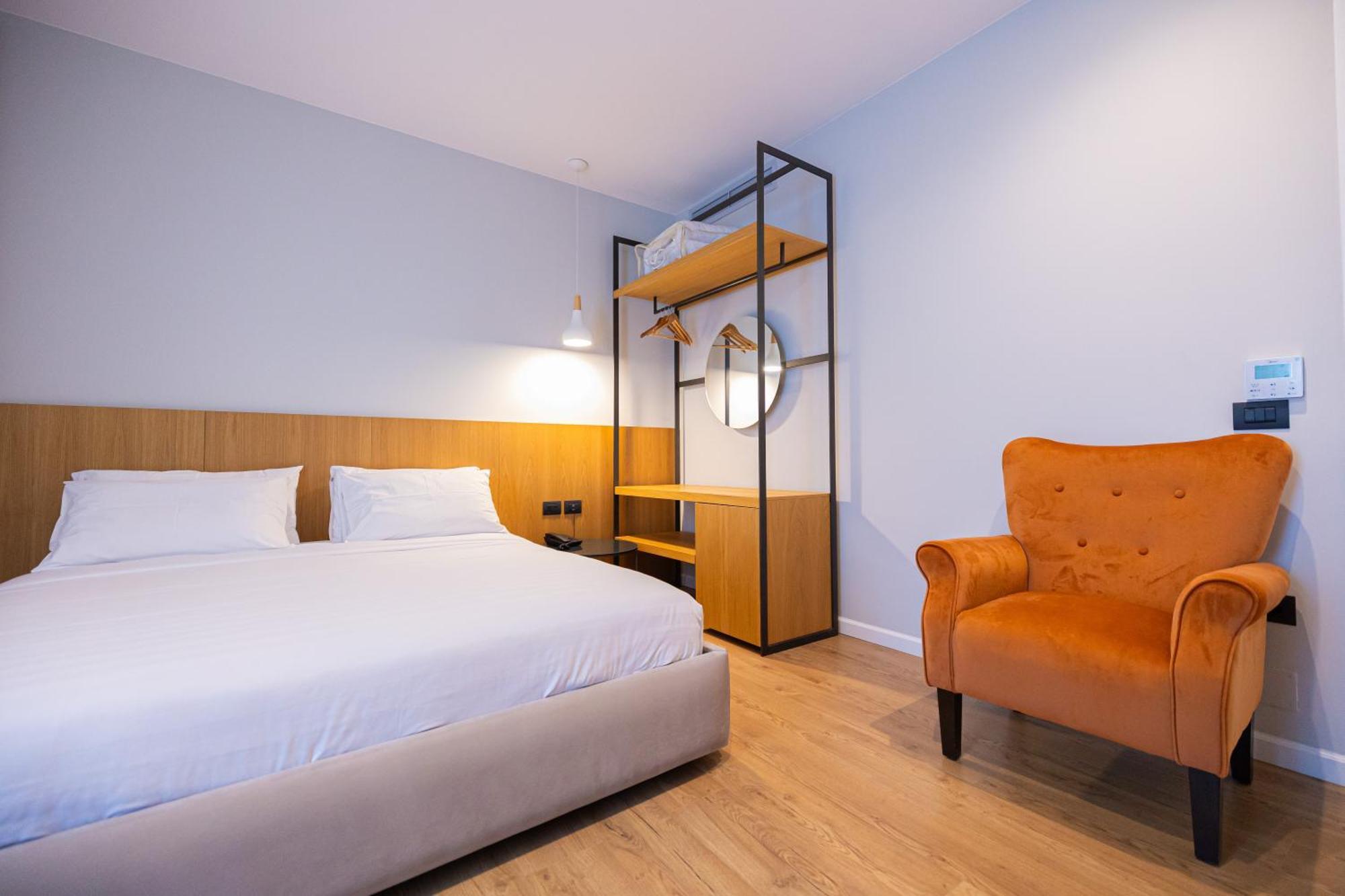 Duka Hotel Vlorë Extérieur photo