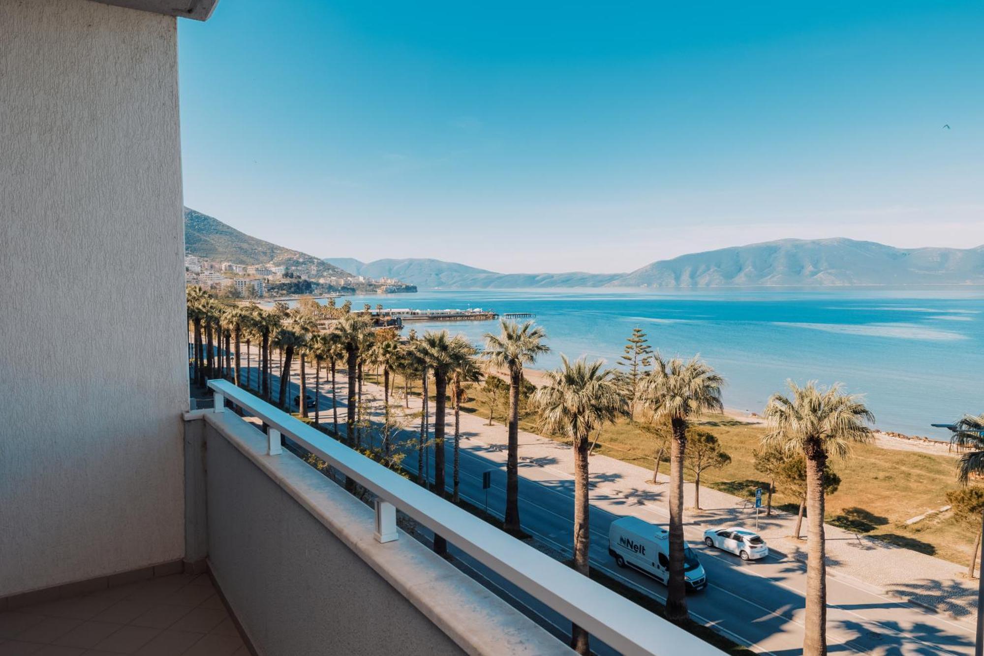 Duka Hotel Vlorë Extérieur photo