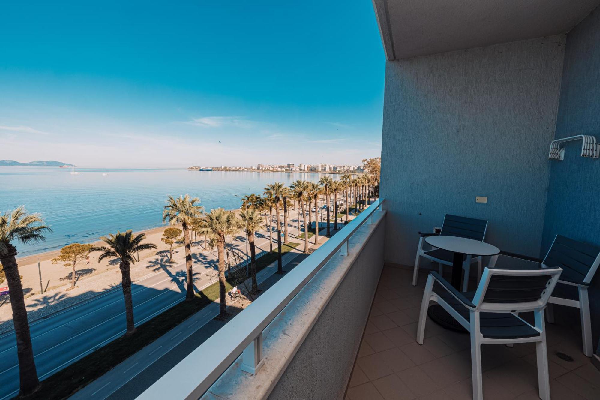Duka Hotel Vlorë Extérieur photo