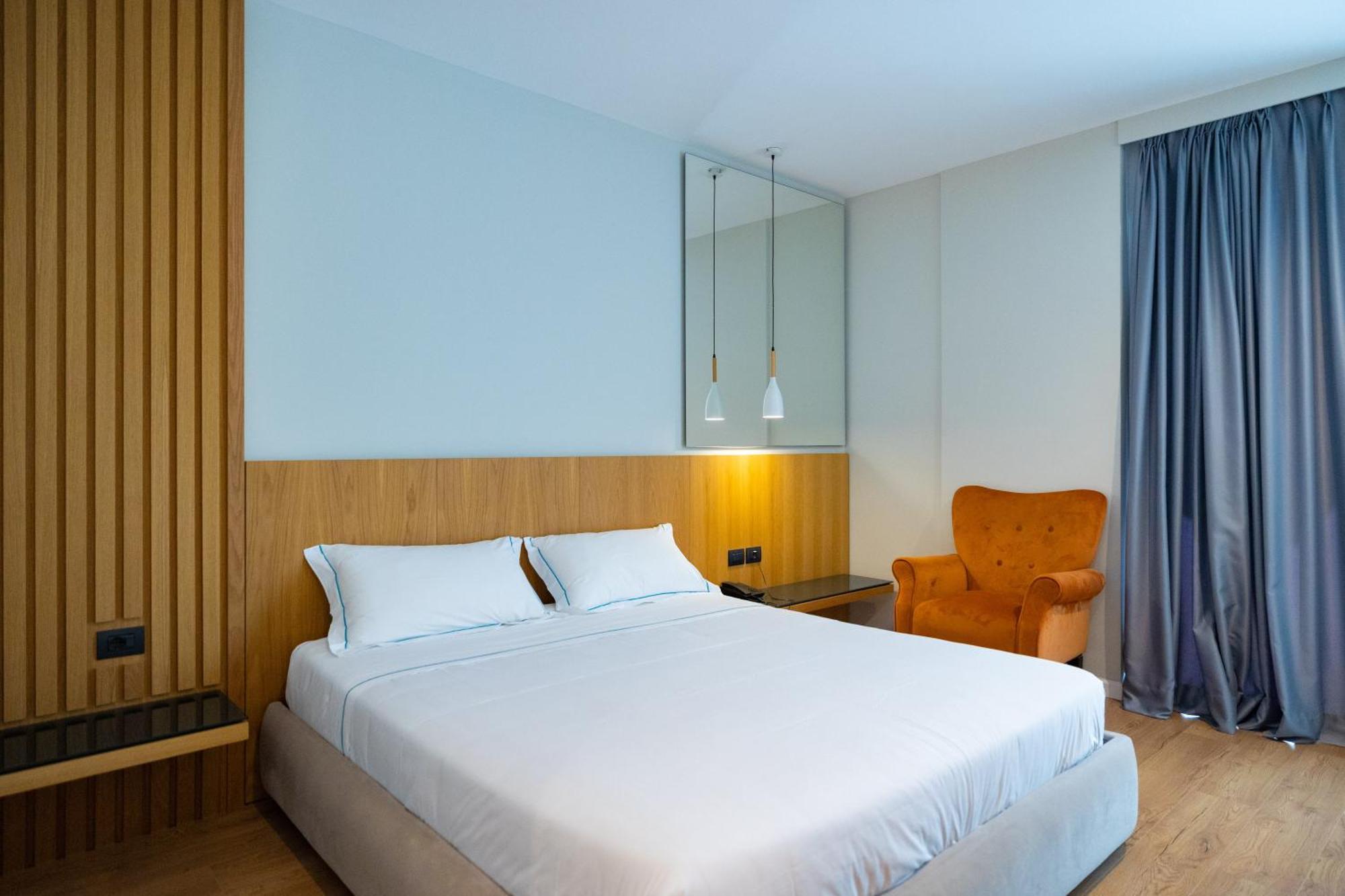 Duka Hotel Vlorë Extérieur photo