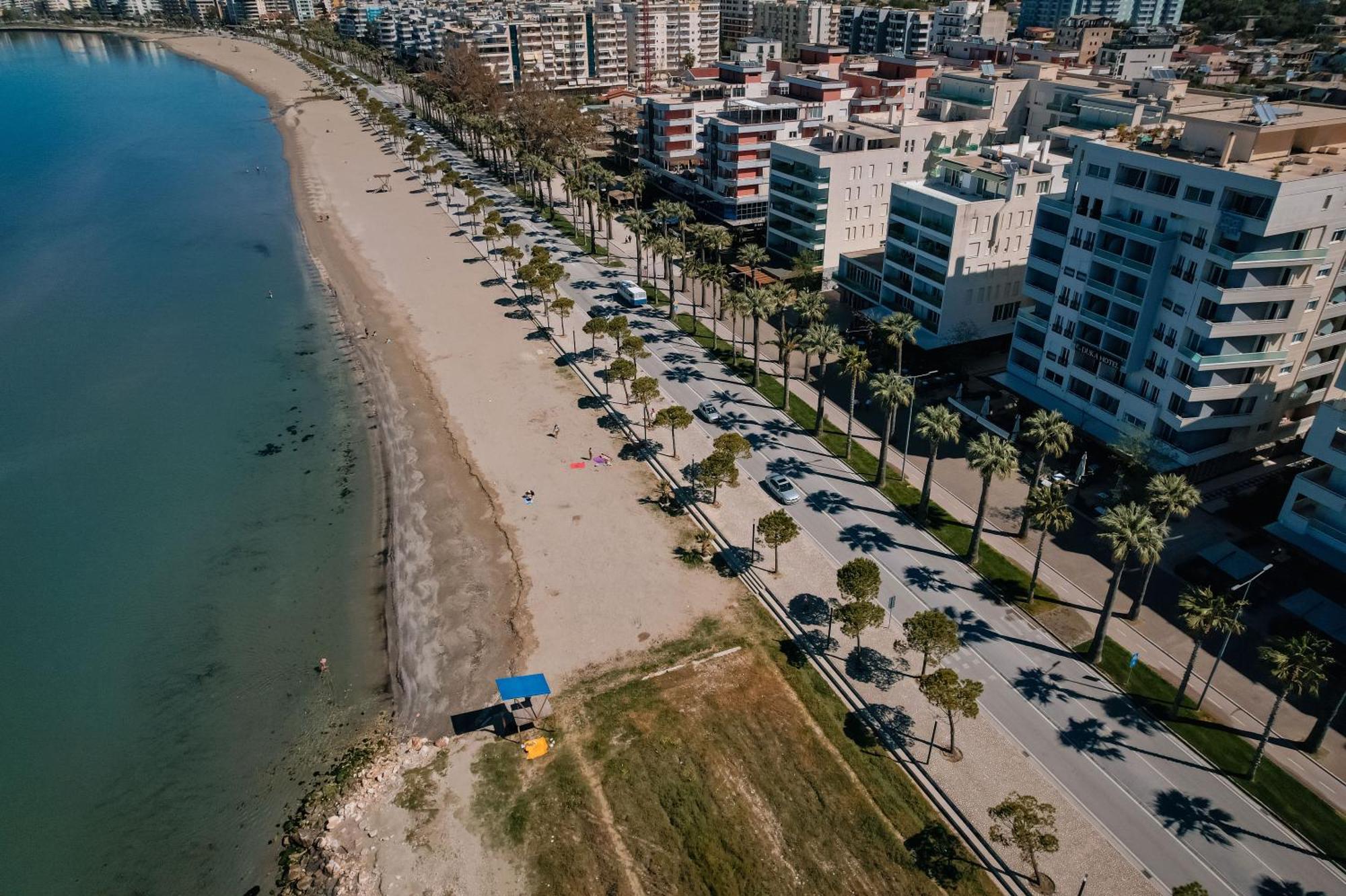 Duka Hotel Vlorë Extérieur photo
